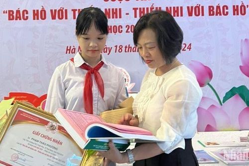 Thái Bình: Học sinh lớp 7 đoạt giải Đặc biệt Cuộc thi tìm hiểu về Bác Hồ kính yêu