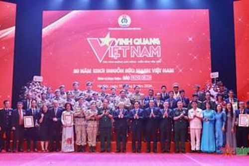 2 đơn vị của Bộ Quốc phòng được vinh danh tại Chương trình Vinh quang Việt Nam năm 2024