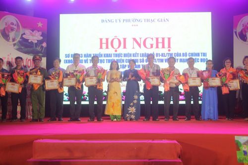 Nhiều hoạt động sôi nổi tại ngày hội 'Nhớ mãi ơn Người'.