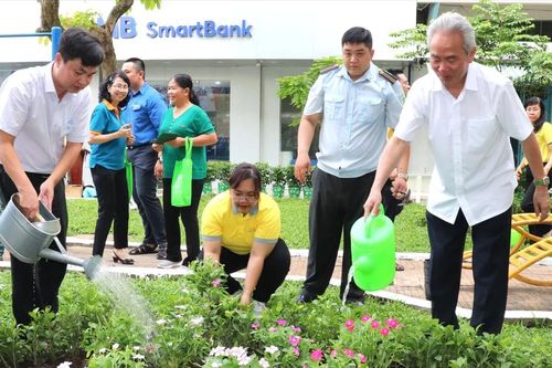 Quận Phú Nhuận trồng hơn 6.200 cây xanh nhân Ngày sinh của Bác