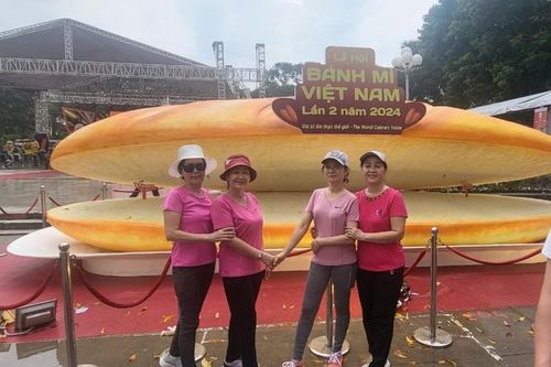 TP HCM: Du khách háo hức tham gia lễ hội bánh mì lần 2