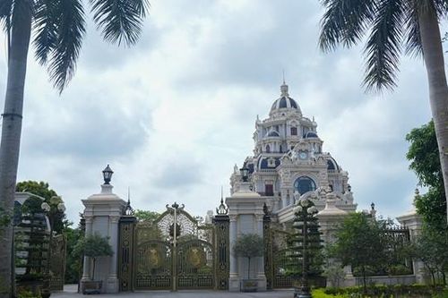 Bên trong ngôi làng đại gia toàn dinh thự nức tiếng ở Nam Định