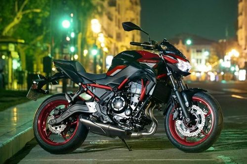 Ngắm nhìn Kawasaki Z650 2024, giá nhỉnh 165 triệu đồng