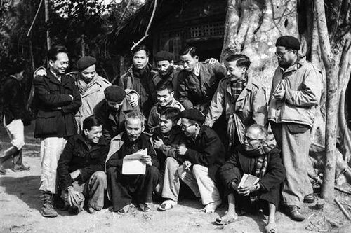 'Bác ơi, tim Bác mênh mông thế'…