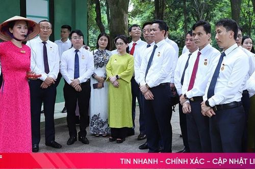 Chúng con nguyện hứa với Người…