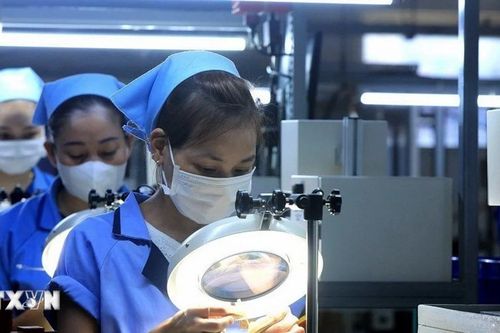 Bài 4: Để không bị chậm nhịp trên 'đường đua' thu hút nguồn vốn FDI