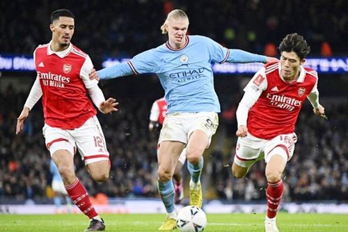 Premier League: Hấp dẫn ngày hạ màn