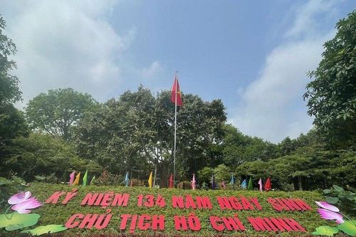 Đổi thay trên quê hương Bác