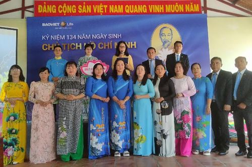 Bảo Việt Nhân Thọ Đồng Tháp tổ chức kỷ niệm 134 năm Ngày sinh Chủ tịch Hồ Chí Minh