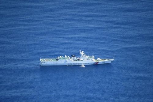 Tổng thống Philippines quyết tâm bảo vệ 'những gì là của mình', quân đội thay chỉ huy Bộ tư lệnh miền Tây