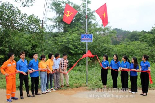 Nhiều hoạt động ý nghĩa trong chương trình khởi động 'Chiến dịch thanh niên tình nguyện hè' tại Lộc Bình