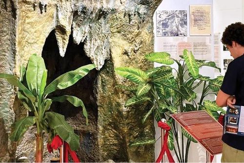Trân quý những tư liệu, hiện vật tưởng niệm Bác Hồ