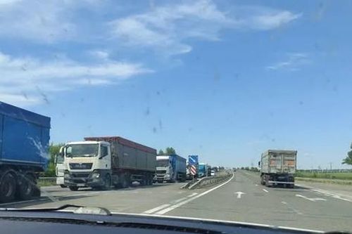 Ukraine: Tài xế xe tải biểu tình phản đối luật huy động quân mới