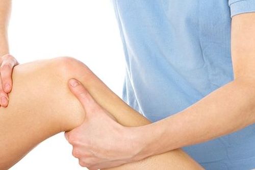 Nguyên nhân và các loại viêm khớp tự phát ở thiếu niên