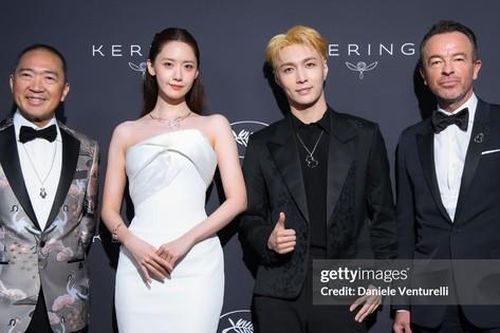 Yoona SNSD và Lay EXO tại LHP Cannes: Chung khung hình nhưng ít tương tác