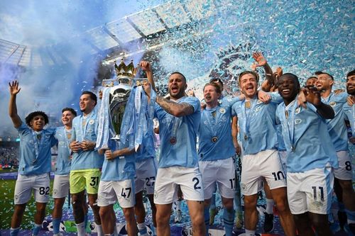 Man City lần thứ 4 liên tiếp vô địch Ngoại hạng Anh