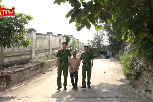 Trốn truy nã 22 năm tại nước ngoài vẫn 'sa lưới'