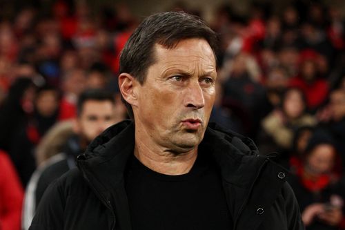 Bayern gặp khủng hoảng HLV