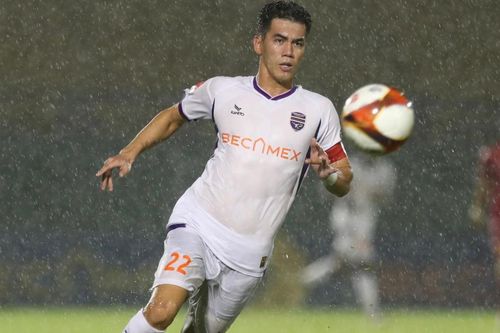 Bình Dương 'hâm nóng' cuộc đua vô địch V-League