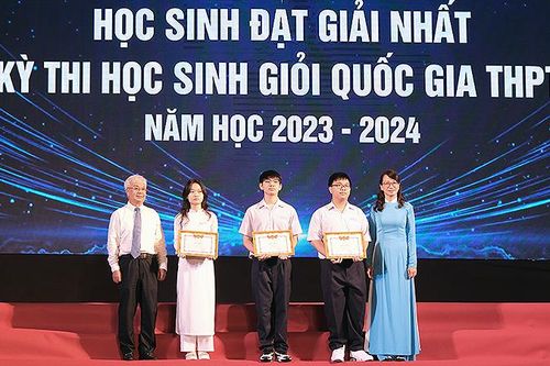 Ngôi trường có gần 60 học sinh giỏi quốc gia cấp trung học phổ thông năm học 2023-2024