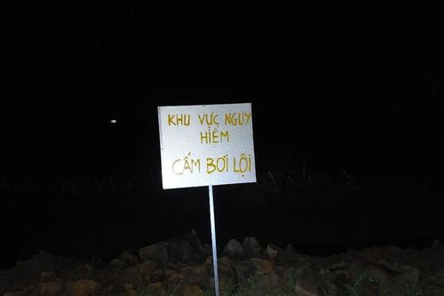4 cháu nhỏ đuối nước trong ao tưới