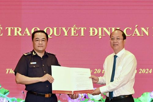 Đồng chí Nguyễn Hoàng Tuấn làm Bí thư Đảng ủy Cục Hải quan TPHCM