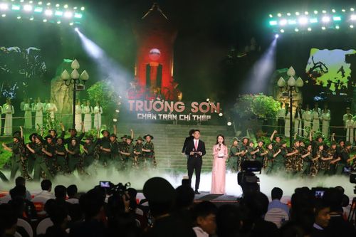 'Trường Sơn-Chân trần chí thép' tái hiện thời kỳ oanh liệt mở đường Hồ Chí Minh