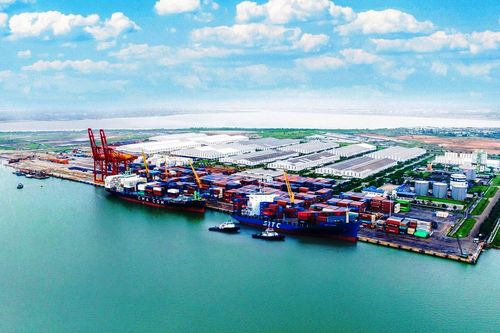 Quảng Nam 'tuýt còi' dự án trăm tỷ nhiều lần chậm tiến độ