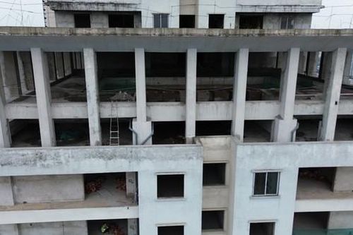 Động thái loạt dự án chung cư ở Hà Nội sau thời gian dài bỏ hoang, quây tôn