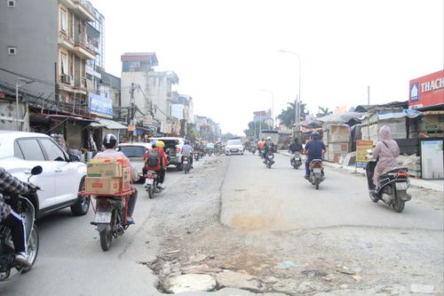 Đường 70 qua Đại Mỗ, Hà Nội: 'Điểm đen' về an toàn giao thông