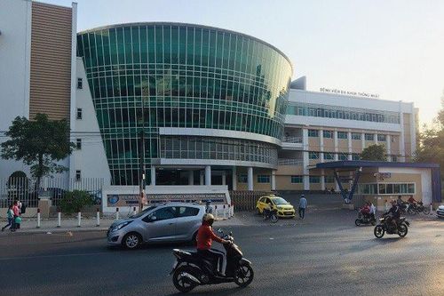 Bệnh nhân có hơn 10 vết chém trên cơ thể được cứu sống thần kỳ