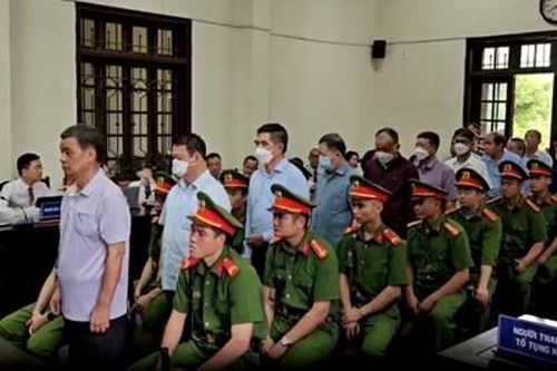 Cựu Bí thư Lào Cai Nguyễn Văn Vịnh nhận quà Tết 5 tỉ đồng