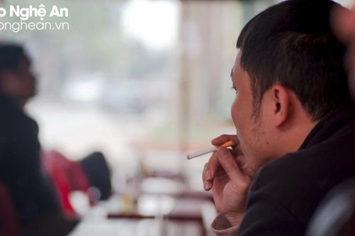 Nhiều hành vi vi phạm Luật Phòng, chống tác hại thuốc lá ở thành phố Vinh