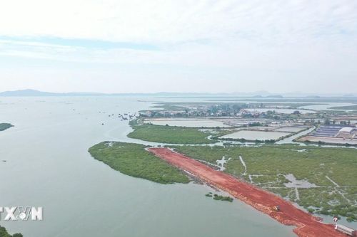 Quảng Ninh gỡ khó để đẩy nhanh tiến độ xây dựng cảng biển vùng biên Vạn Ninh