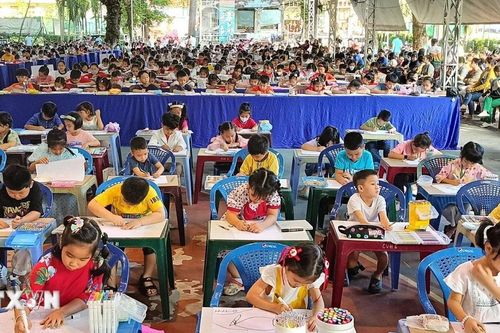 Phát động cuộc thi vẽ tranh 'Em vẽ sắc màu tình nguyện' dành cho thiếu nhi