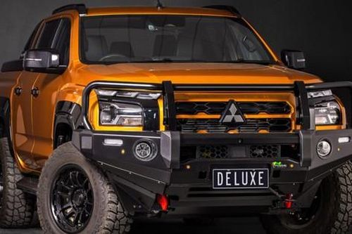 Bán tải Mitsubishi Triton mạnh mẽ với gói độ offroad