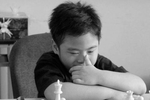 Cậu bé Việt từ bị tự kỷ bẩm sinh đến vô địch thế giới ở tuổi 14