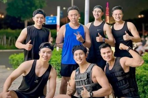 Trấn Thành quyết tâm lấy lại 'vóc dáng', nhập hội chạy bộ cùng dàn trai đẹp