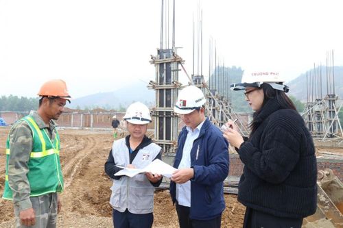 Hòa Bình đề xuất giải pháp gì để phát triển cụm công nghiệp?