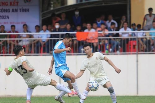 8 đội bóng tranh tài ở vòng chung kết Giải Bóng đá Công an tỉnh Gia Lai