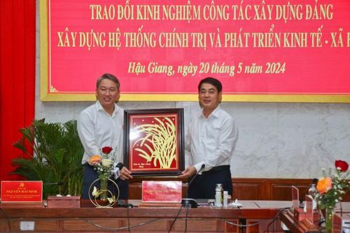Bí thư Tỉnh ủy Khánh Hòa Nguyễn Hải Ninh thăm và làm việc tại tỉnh Hậu Giang