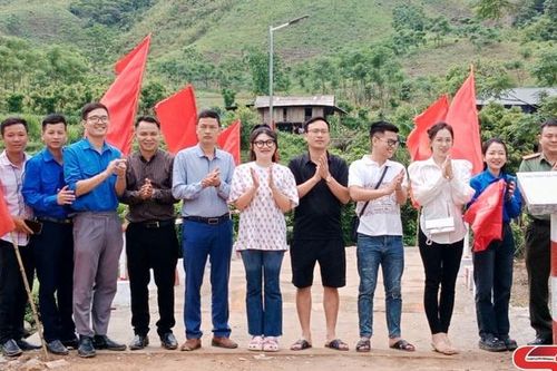 Khánh thành công trình cầu 'Vì đàn em thân yêu'