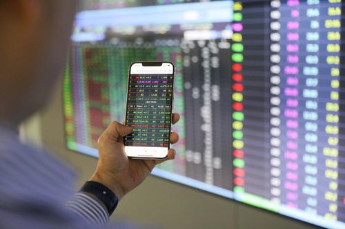 Maybank nêu 3 cơ sở cho dự báo VN-Index lên mức 1.420 điểm