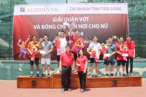 Giải quần vợt và bóng chuyền hơi nữ năm 2024 Agribank Tiền Giang thành công tốt đẹp