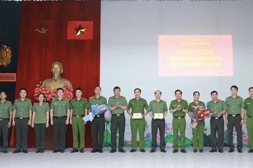 Khen thưởng các đơn vị triệt phá thành công đường dây bán trái phép hóa đơn quy mô lớn
