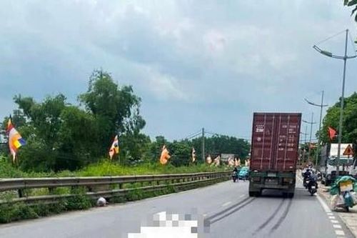 Nữ sinh bị xe container đâm tử vong trên quốc lộ 1A cũ