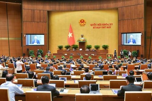 Cử tri và nhân dân vui mừng khi một số vướng mắc của ngành y tế đã từng bước được giải quyết