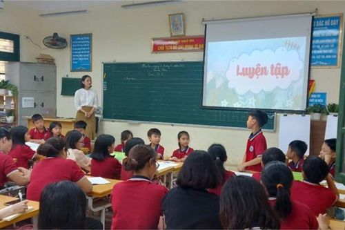Vui - buồn đánh giá cuối năm học