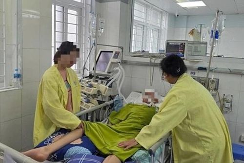 Nam sinh lớp 8 ở Long Biên bị đánh hôn mê đã tử vong