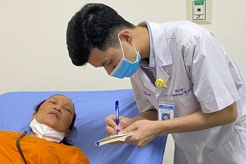 Nguyên nhân khiến 438 công nhân Vĩnh Phúc ngộ độc thực phẩm